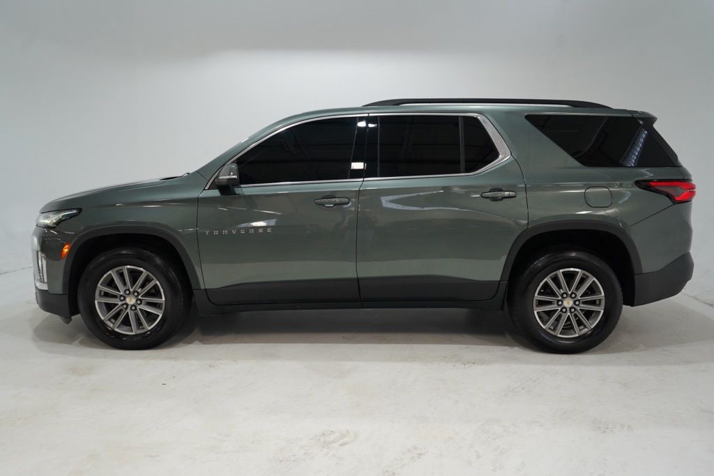 Used 2022 Chevrolet Traverse LT SUV