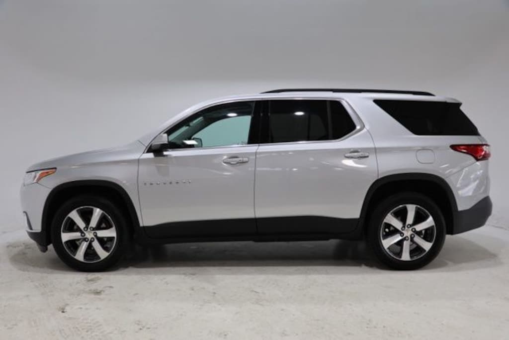 Used 2021 Chevrolet Traverse LT Leather SUV
