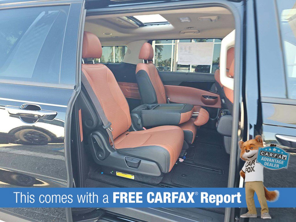 Used 2023 Kia Carnival SX Prestige Minivan/Van