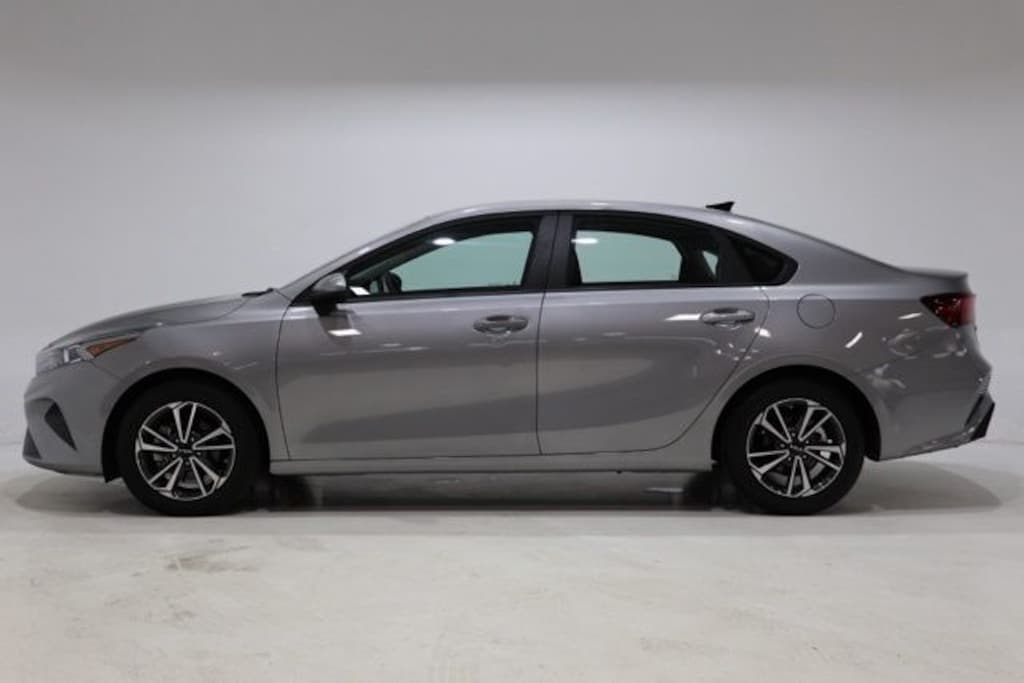 Used 2024 Kia Forte LXS Sedan
