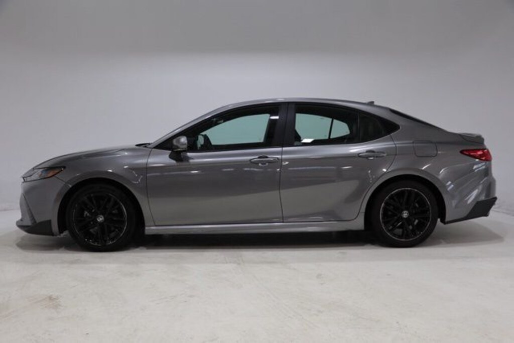 Used 2025 Toyota Camry SE Sedan