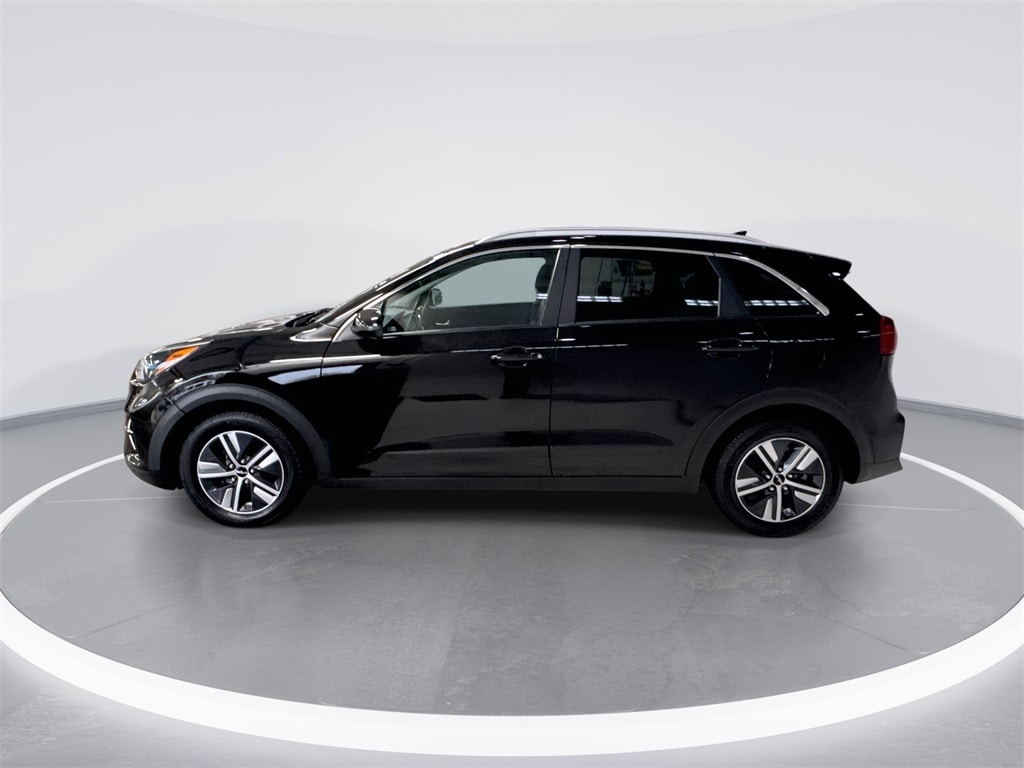 Used 2022 Kia Niro LXS SUV