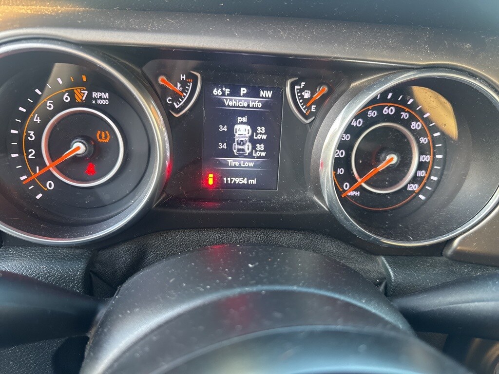 2018 Jeep Wrangler Unlimited Sport photo 2