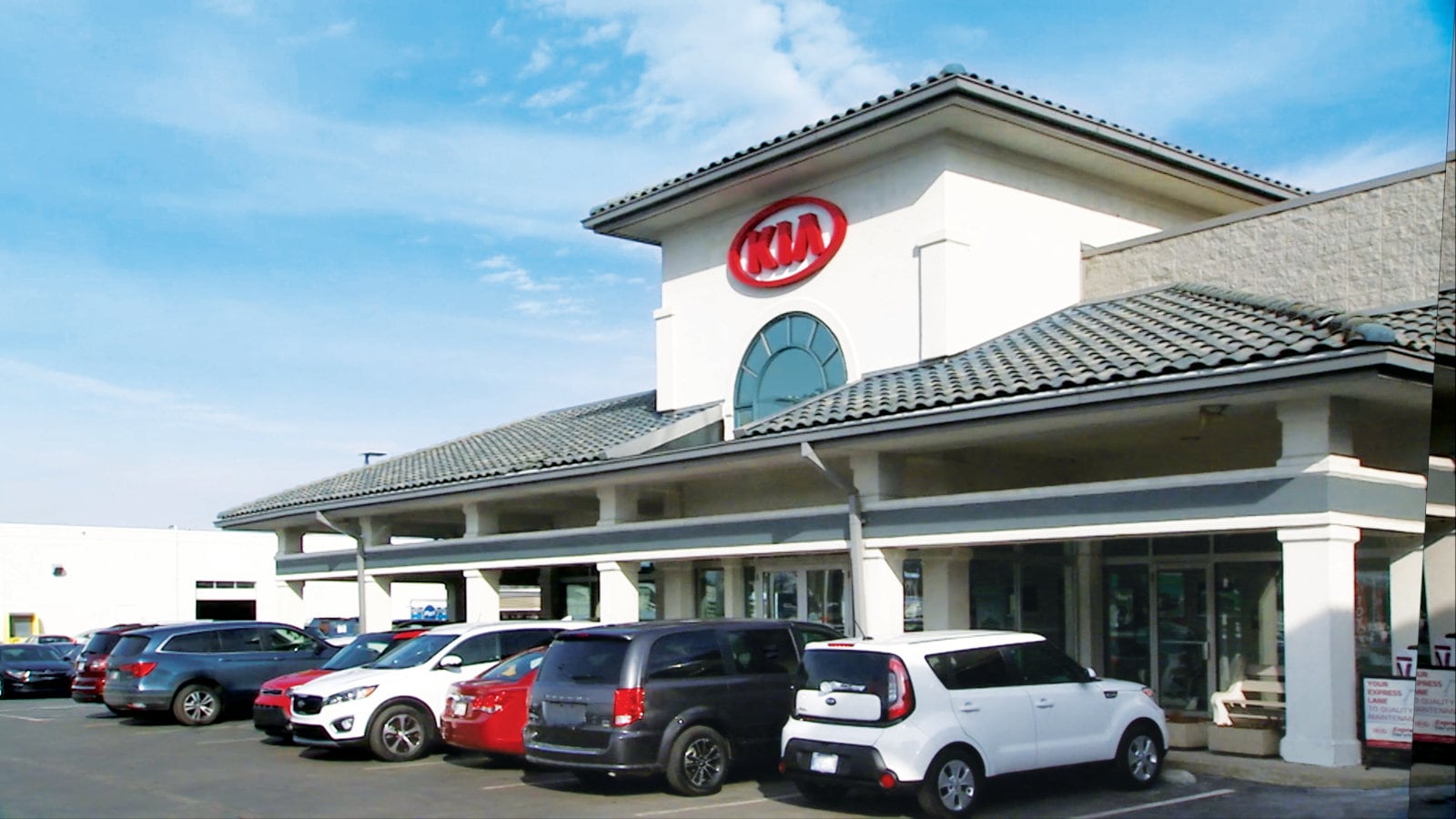 Napleton Kia of Carmel near Avon Indiana