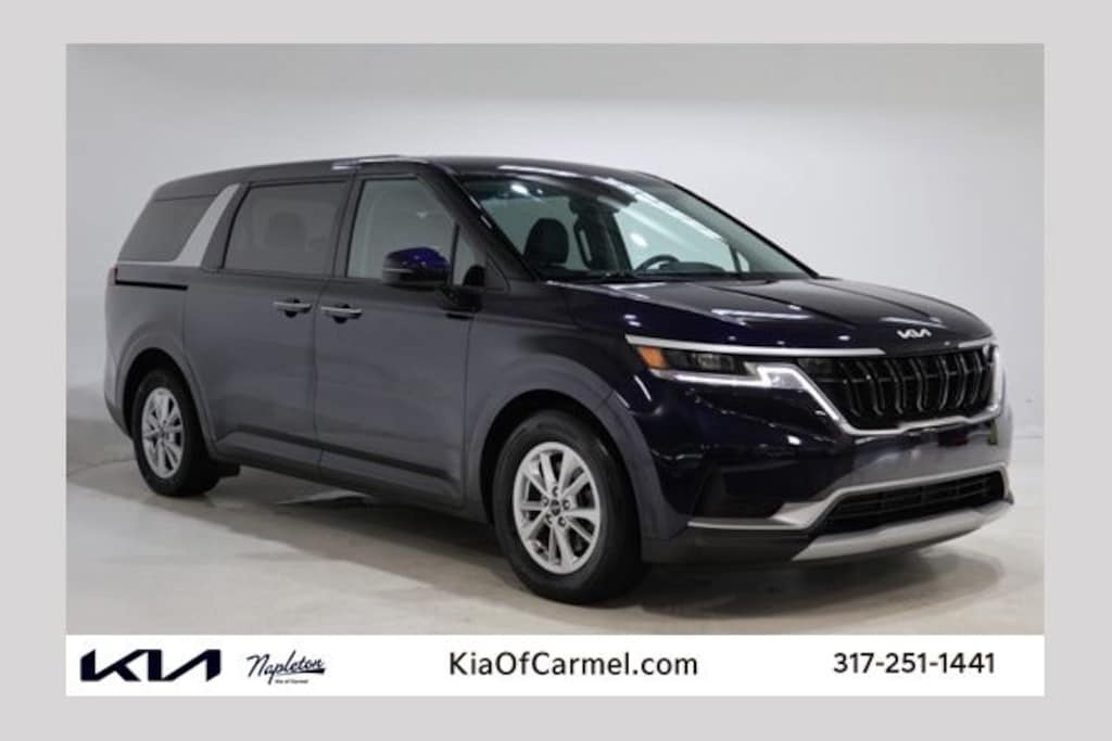 Used 2024 Kia Carnival LX Minivan/Van