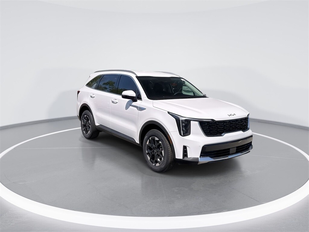 2025 Kia Sorento S photo 2