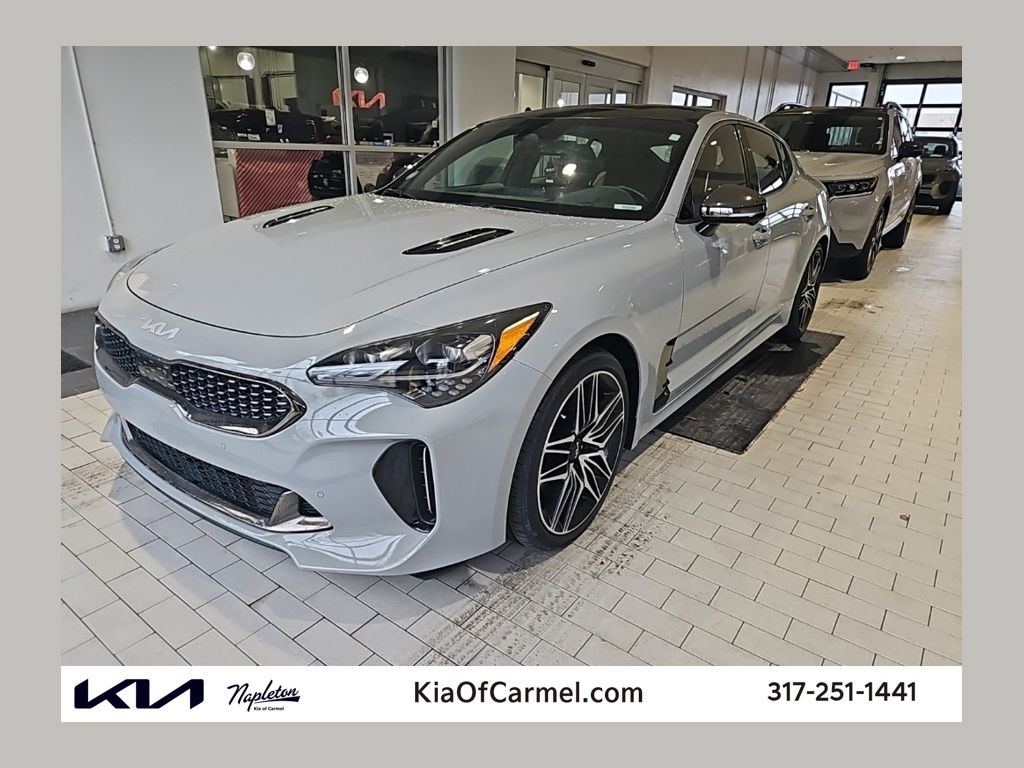 2023 Kia Stinger GT2's photo