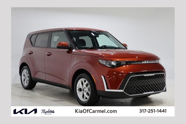 2024 Kia Soul 2.0L S IVT's photo