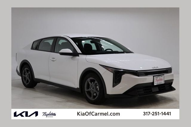 2025 Kia K4 LXS AT's photo