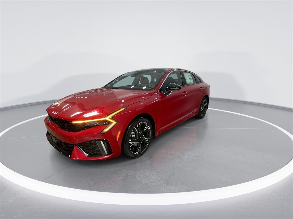 2025 Kia K5 GT-Line photo 3