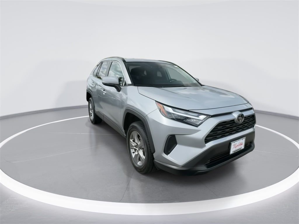 Used 2022 Toyota RAV4 XLE with VIN 2T3P1RFV7NW298004 for sale in Indianapolis, IN