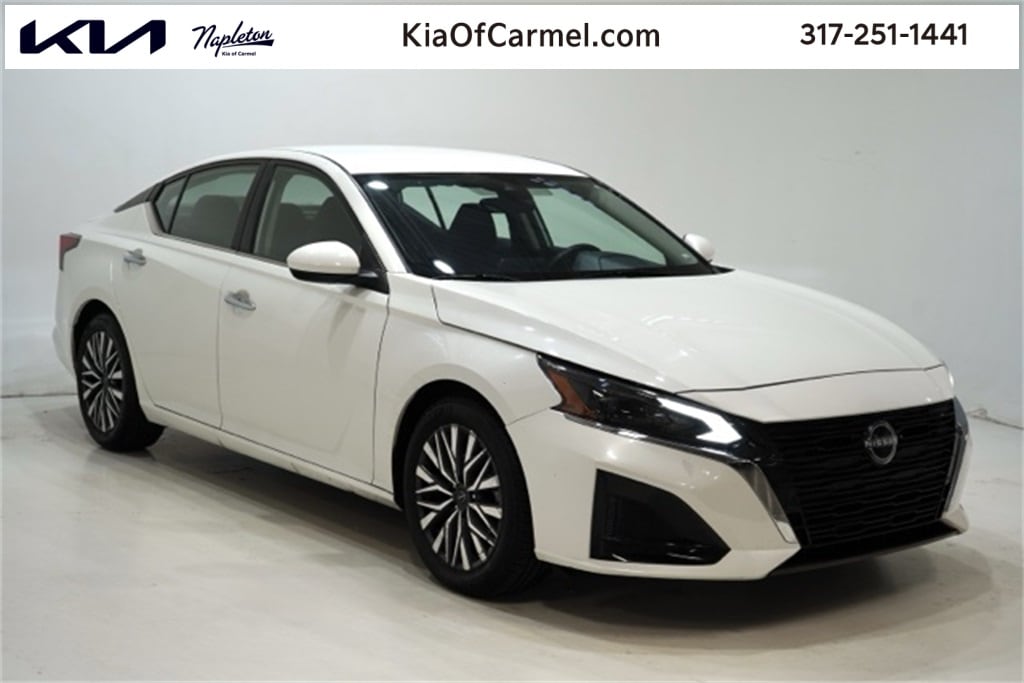 2023 Nissan Altima SV