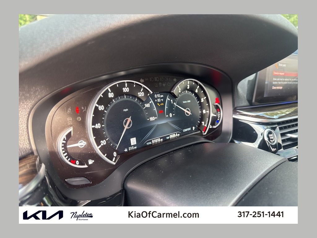 2019 BMW 5 Series 540i xDrive Sedan's photo