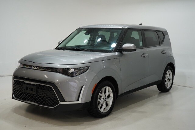 2024 Kia Soul LX S photo 3