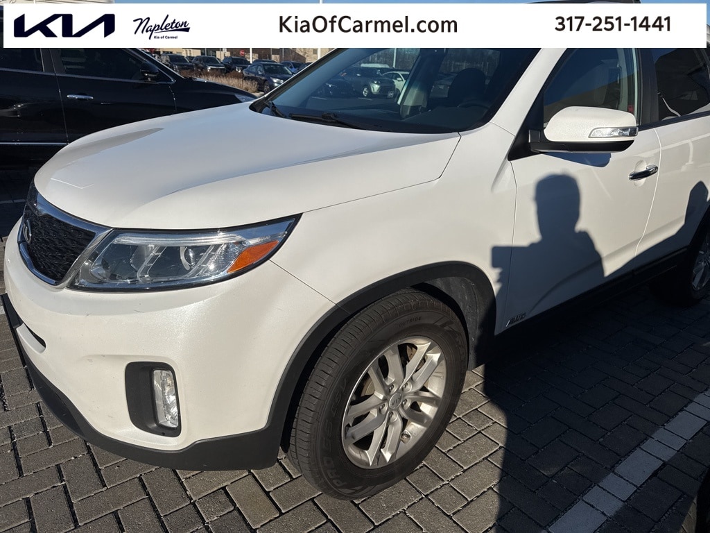 2014 Kia Sorento LX's photo