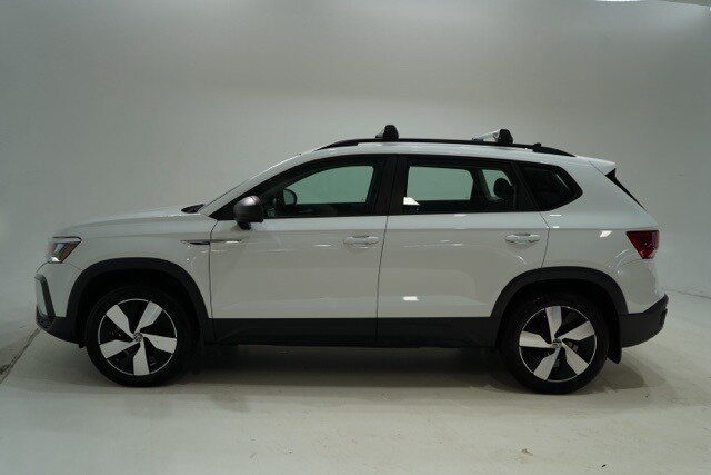 2024 Volkswagen Taos S photo 4
