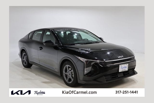 2025 Kia K4 LXS AT's photo
