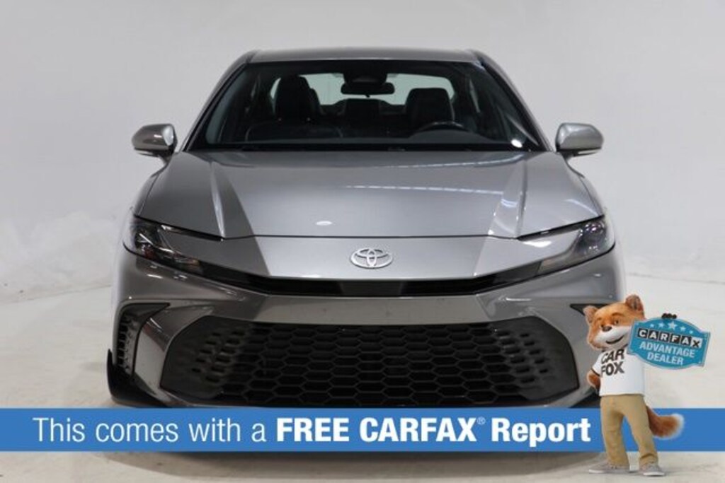Used 2025 Toyota Camry SE Sedan