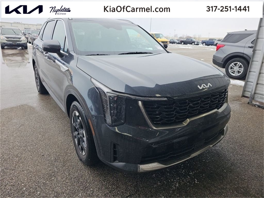 Used 2024 Kia Sorento S SUV