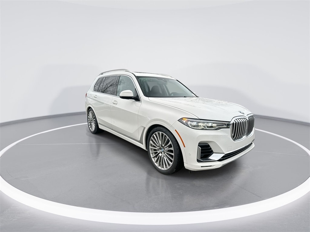 Used 2020 BMW X7 40i with VIN 5UXCW2C04L9A00183 for sale in Indianapolis, IN