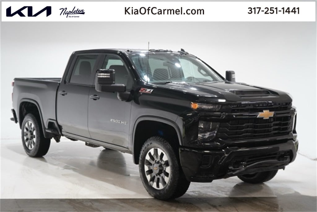 2024 Chevrolet Silverado 2500HD Custom's photo