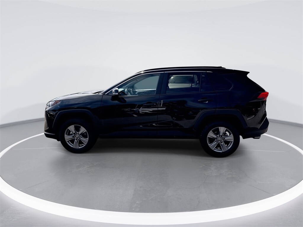 2024 Toyota RAV4 XLE photo 4
