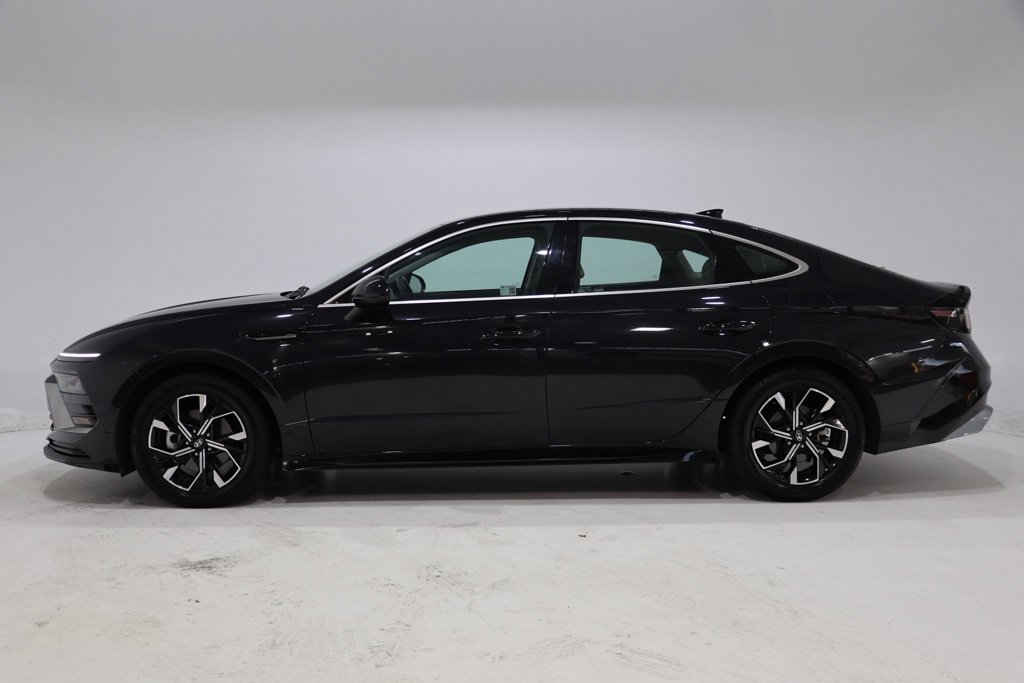 Used 2025 Hyundai Sonata SEL Sedan