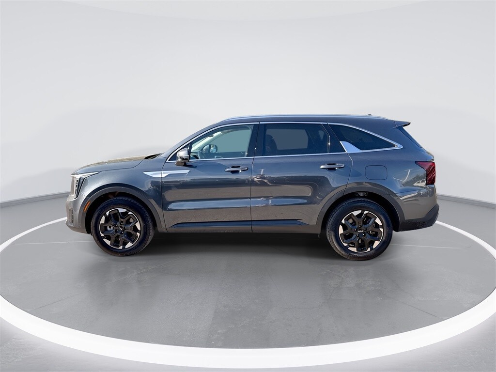 2024 Kia Sorento S photo 4