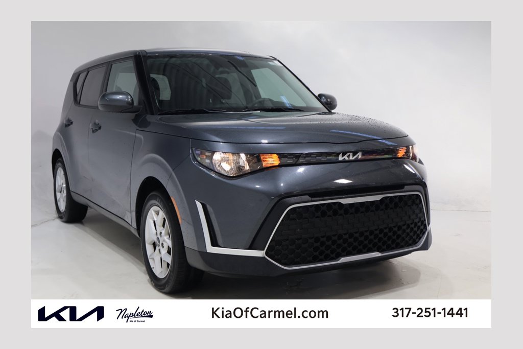 Used 2025 Kia Soul LX Hatchback