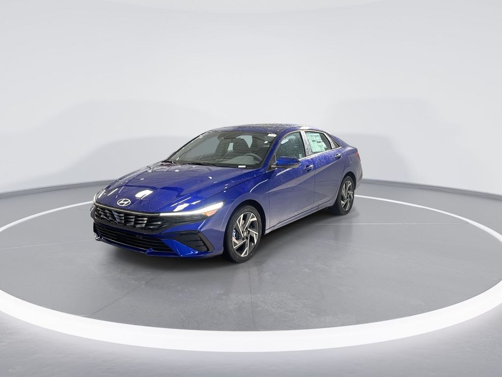 Used 2025 Hyundai Elantra SEL Convenience Sedan