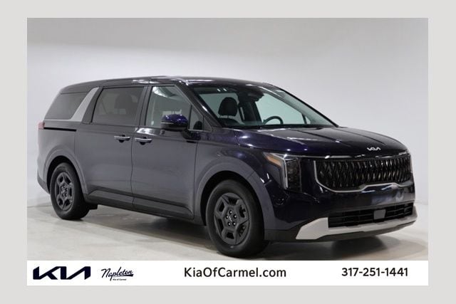 2025 Kia Sedona LXS's photo