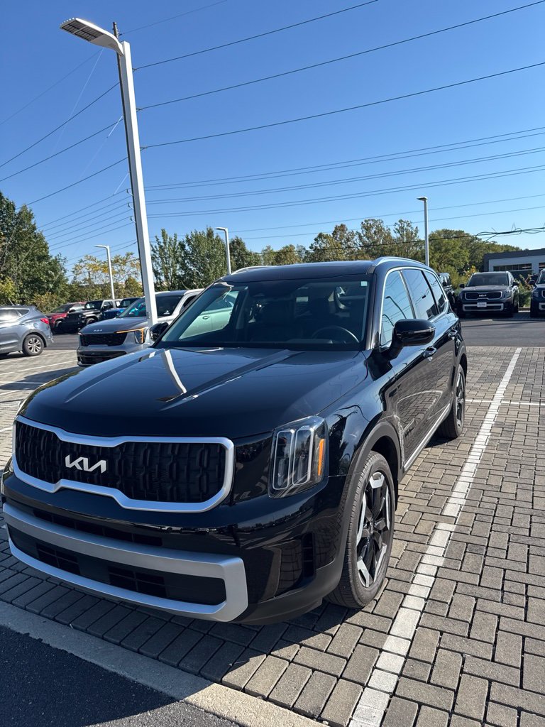 Used 2024 Kia Telluride EX SUV