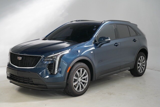 2022 Cadillac XT4 Sport photo 3