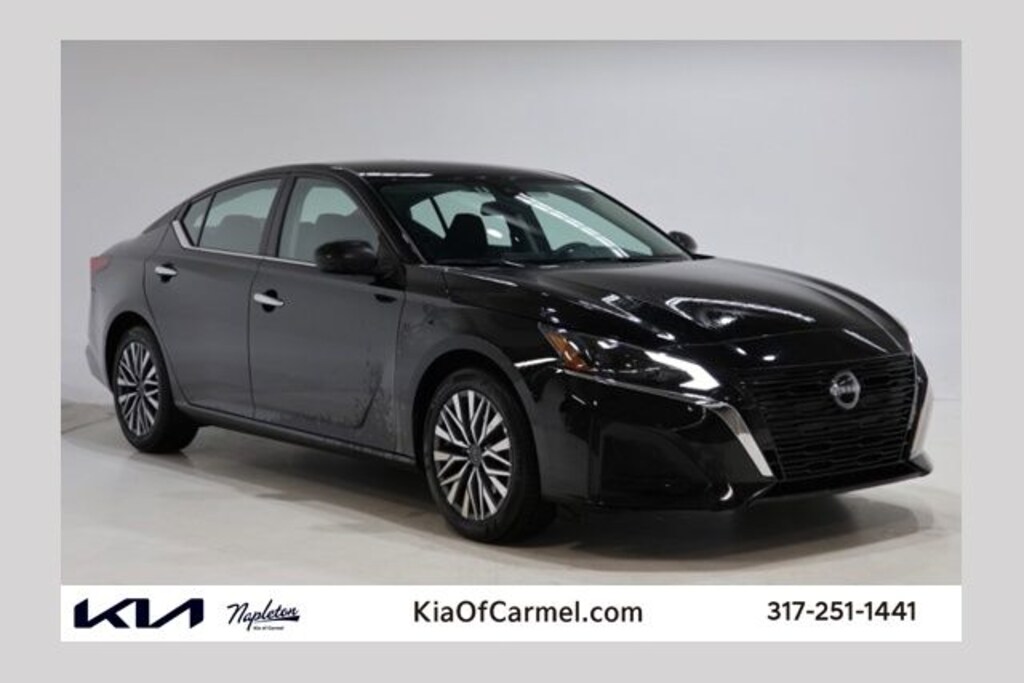 Used 2025 Nissan Altima 2.5 SV Sedan