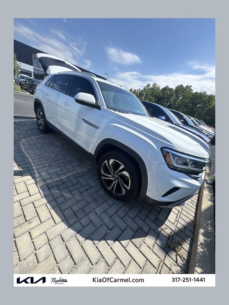 2020 Volkswagen Atlas Cross Sport 3.6L V6 SEL Premium 4MOTION's photo