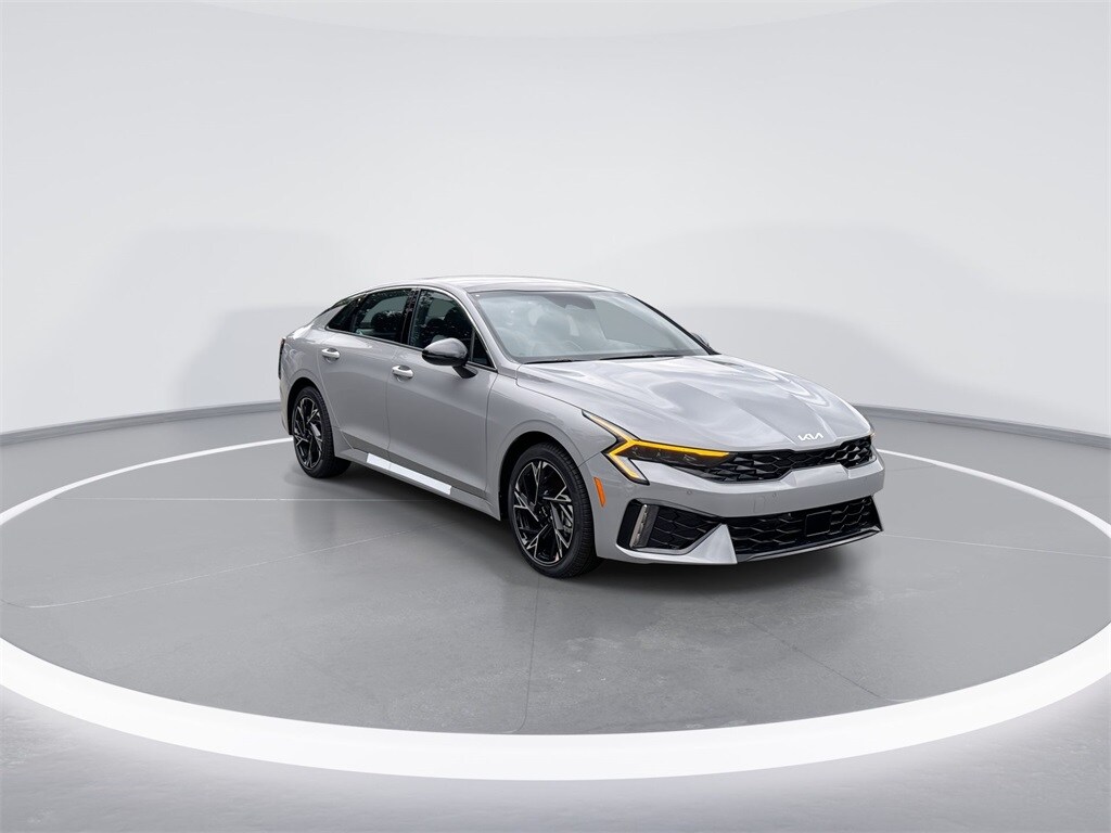 2025 Kia K5 GT-Line photo 2