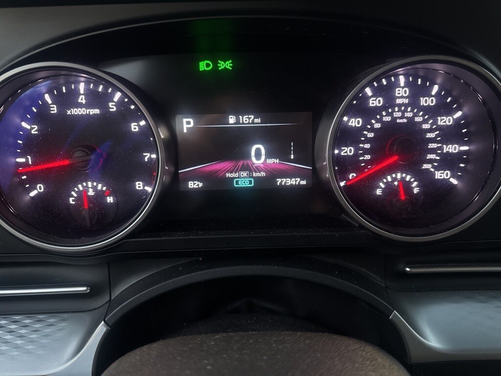 2023 Kia Carnival LX photo 2