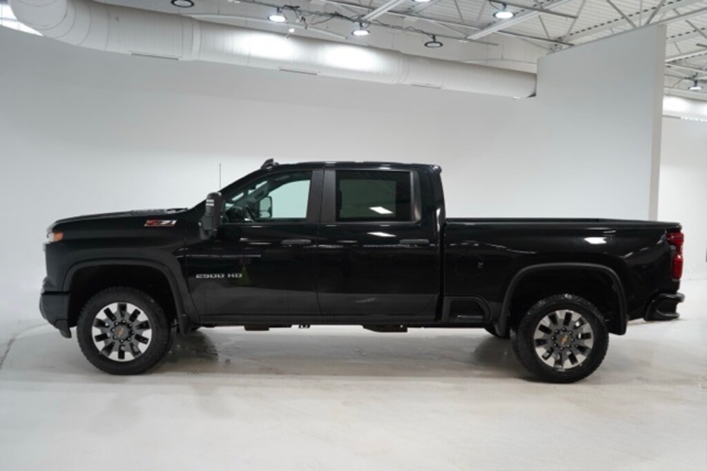 Used 2024 Chevrolet Silverado 2500HD Custom Truck