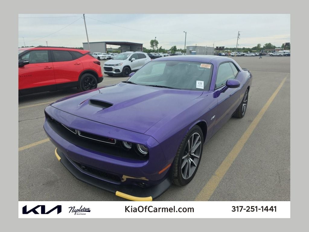 2023 Dodge Challenger R/T's photo