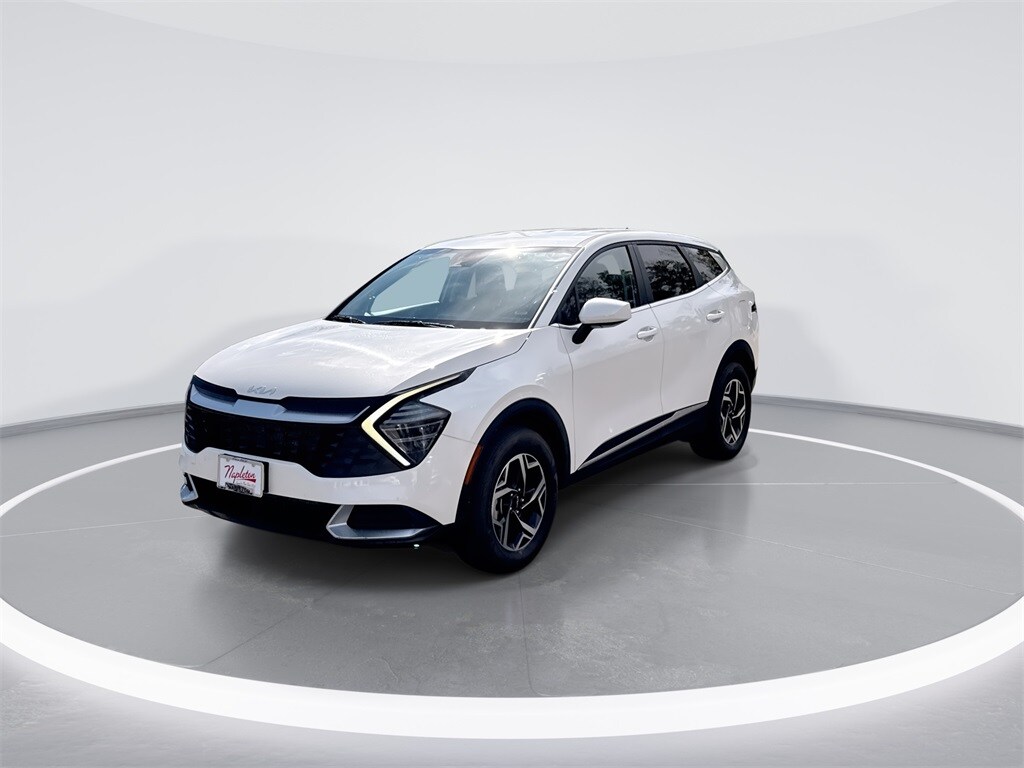 2024 Kia Sportage LX photo 3