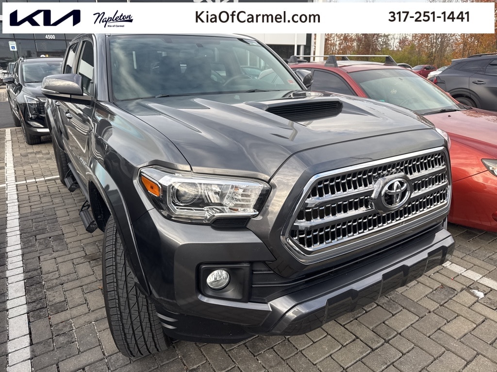 Used 2016 Toyota Tacoma TRD Sport Truck