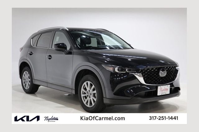 2023 Mazda CX-5 S Preferred package Auto AWD's photo