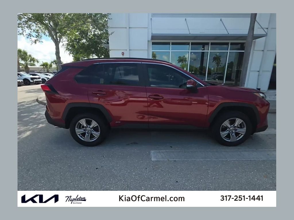 2022 Toyota RAV4 Hybrid XLE AWD's photo