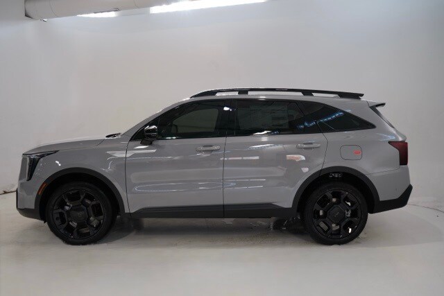 2026 Kia Sorento X-Line SX Prestige photo 3