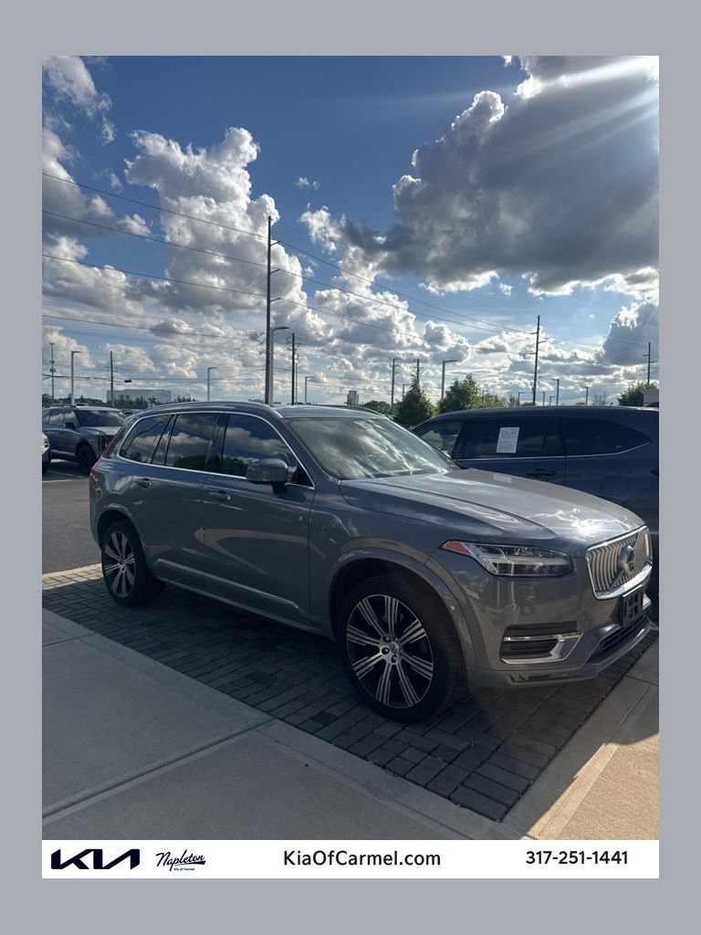 2020 Volvo XC90 T6 Inscription 6 Passenger AWD's photo