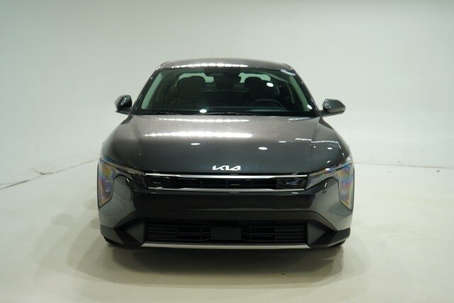 2025 Kia K4 EX photo 2