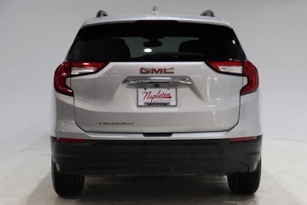 Used 2022 GMC Terrain SLE SUV