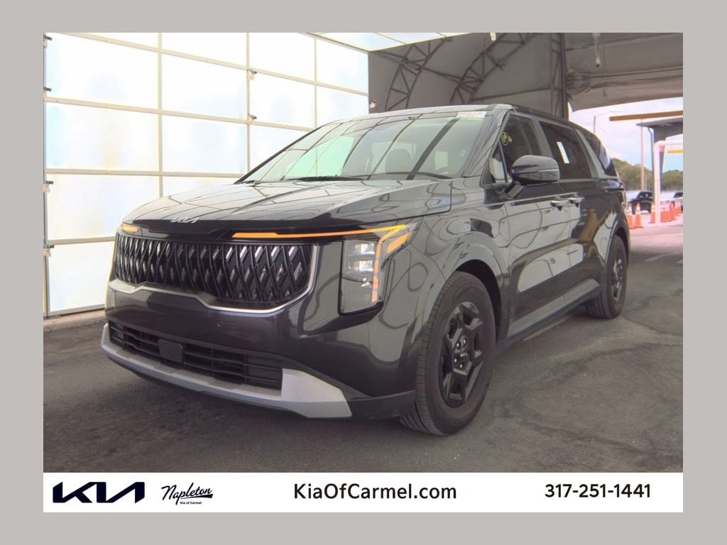 Used 2025 Kia Carnival LXS Minivan/Van