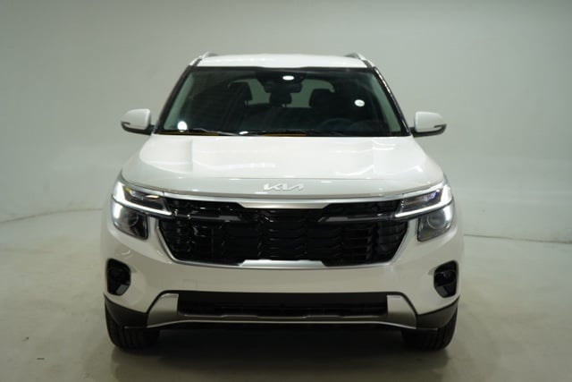 2026 Kia Seltos S photo 2