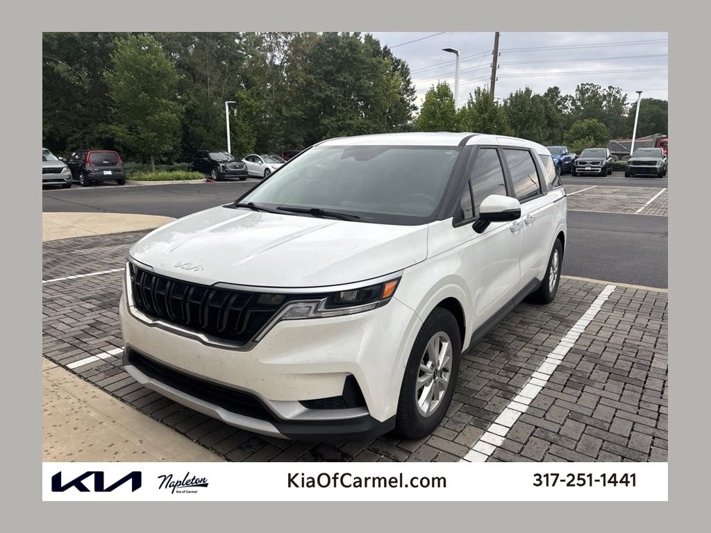 Used 2024 Kia Carnival LX Minivan/Van